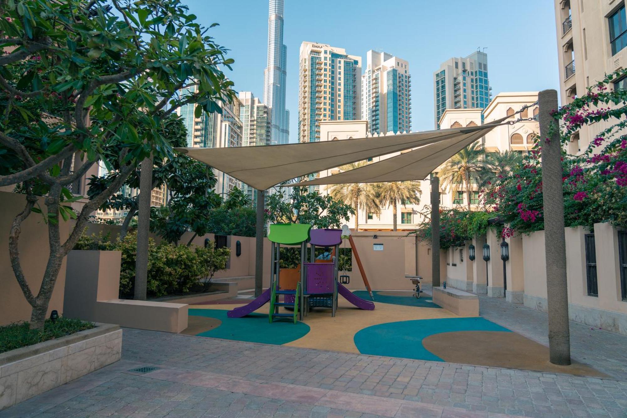 Apartment Burj Khalifa View Stay - Downtown Elegance - Chalethomes