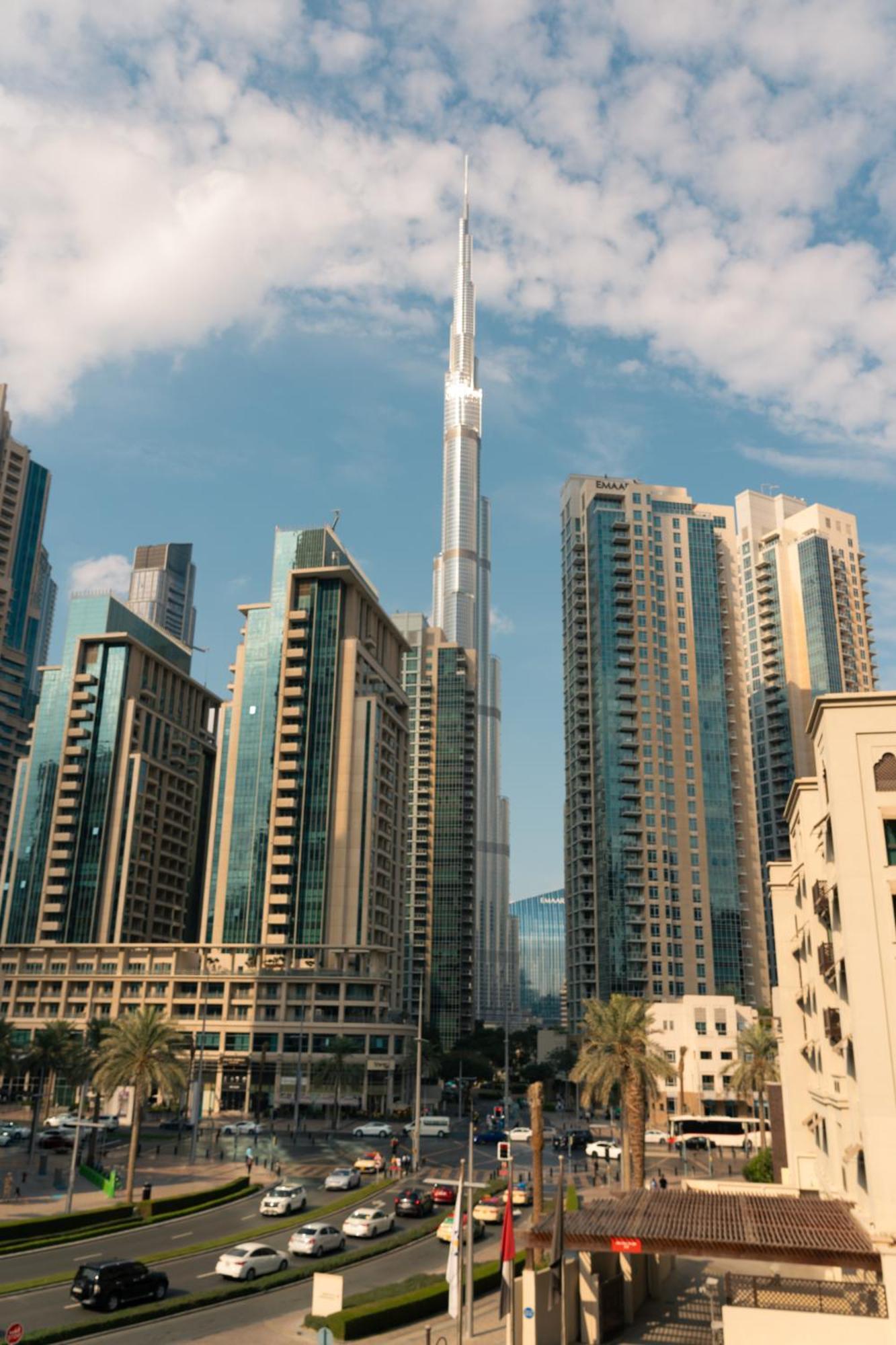 Apartment Burj Khalifa View Stay - Downtown Elegance - Chalethomes Dubai